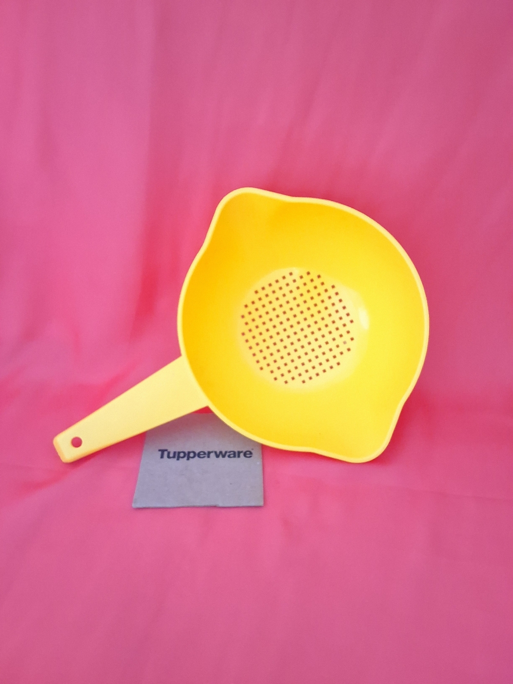 Tupperware Bright Yellow Plastic Strainer Colander